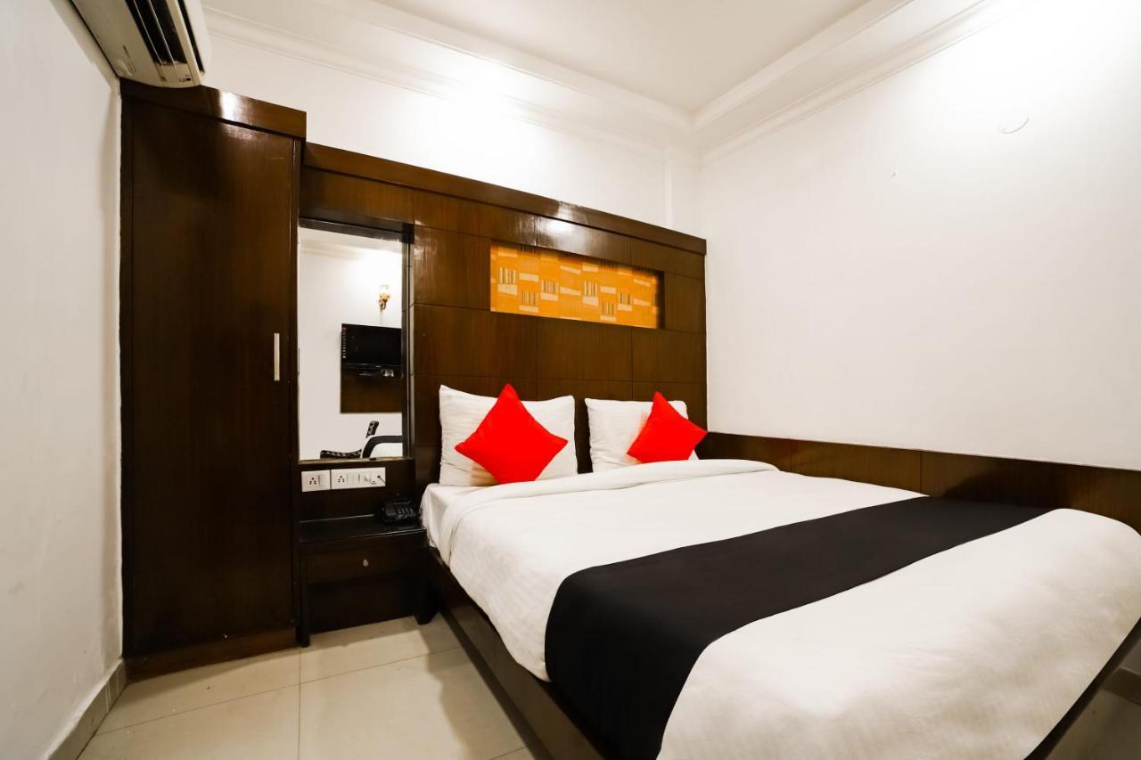 Capital O 6408 Hotel Delhi Heart ニューデリー エクステリア 写真