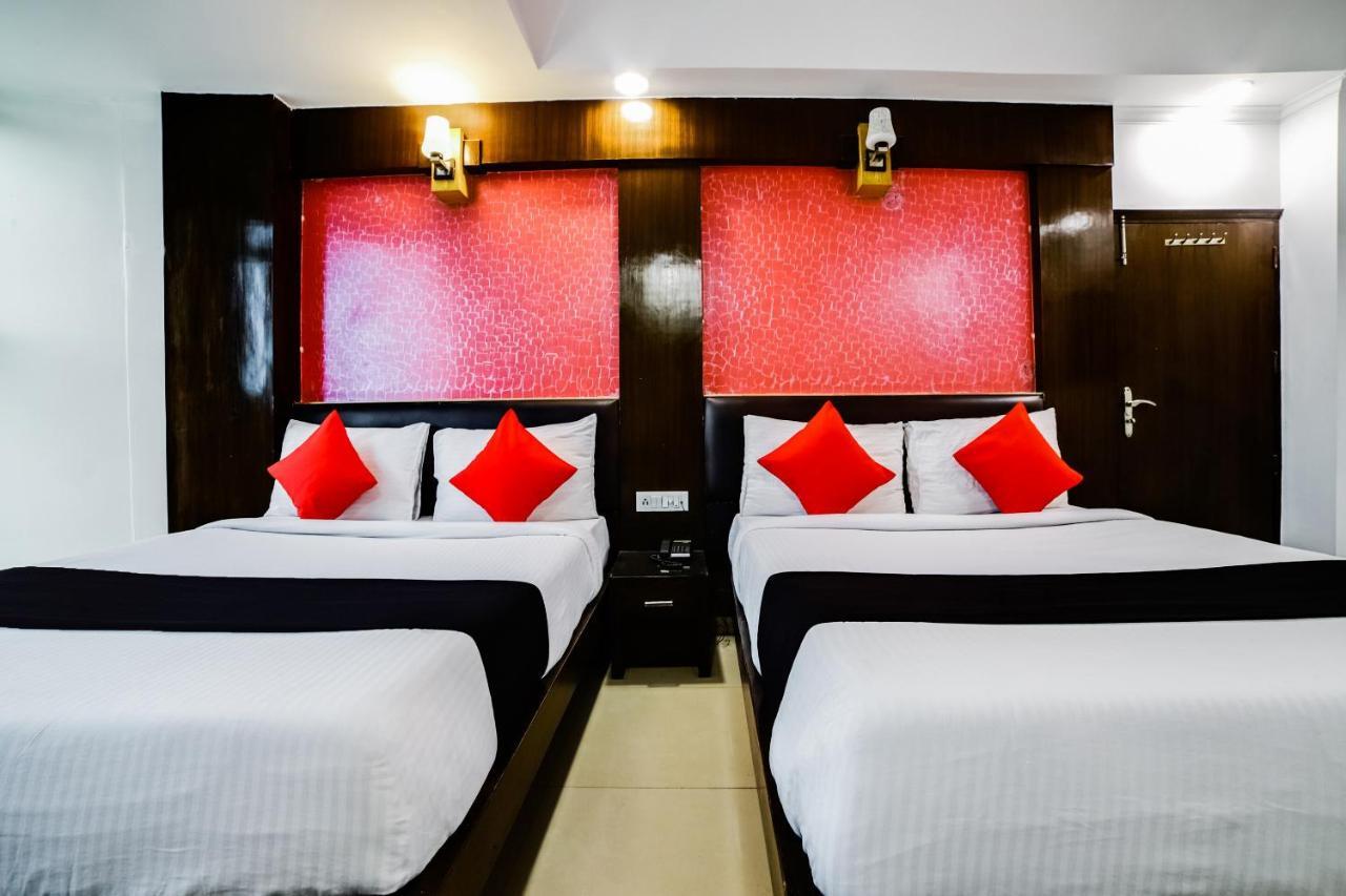 Capital O 6408 Hotel Delhi Heart ニューデリー エクステリア 写真