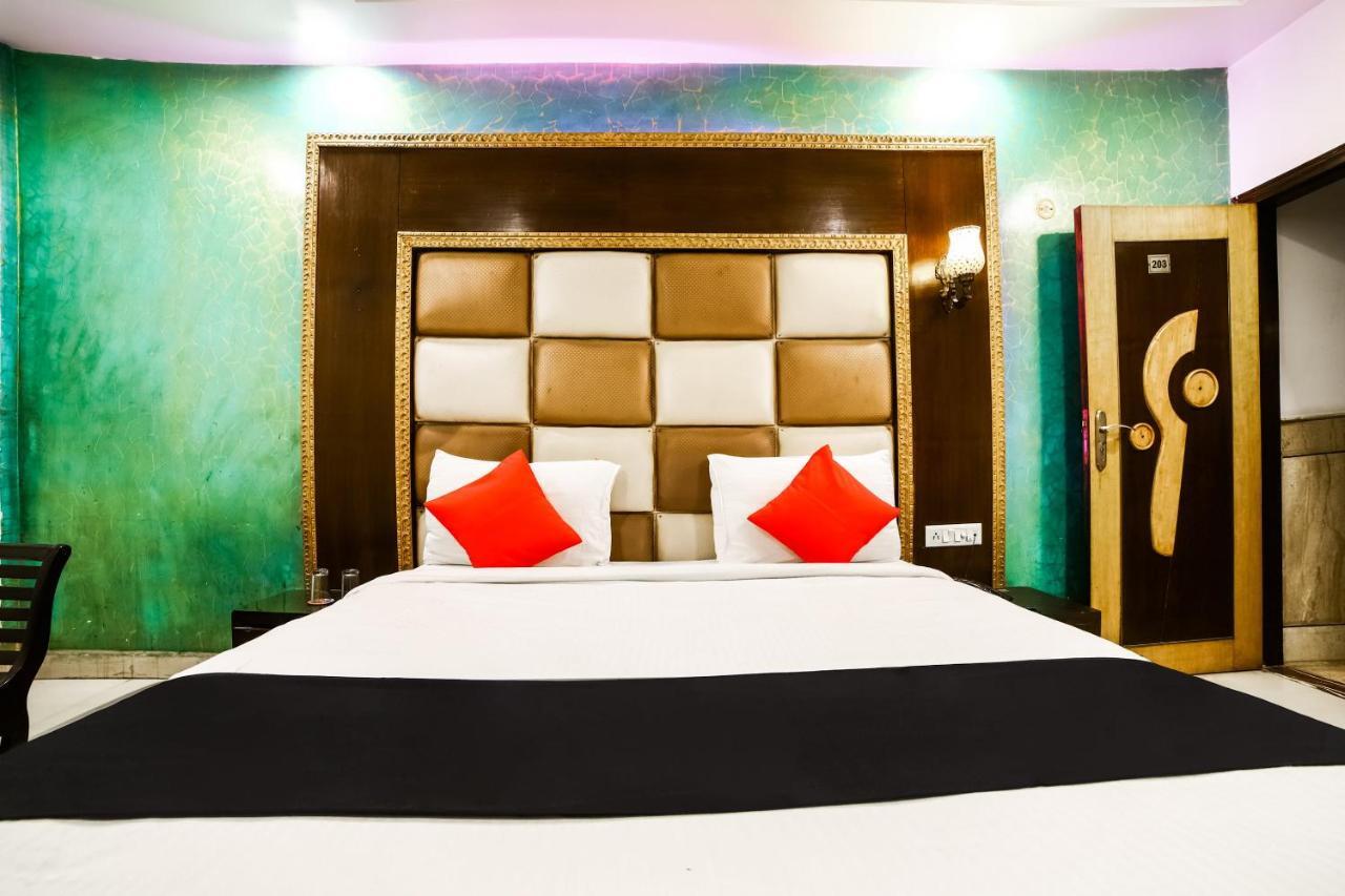 Capital O 6408 Hotel Delhi Heart ニューデリー エクステリア 写真
