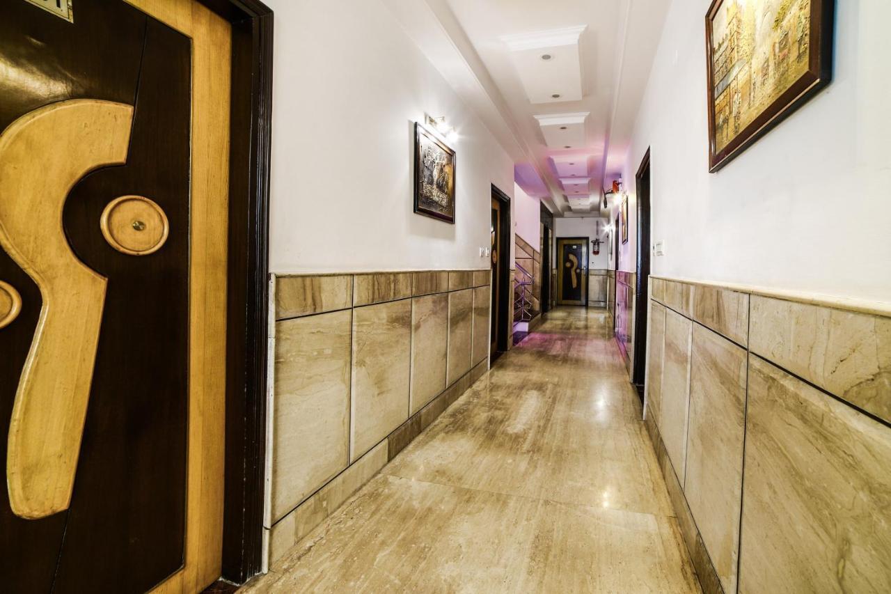 Capital O 6408 Hotel Delhi Heart ニューデリー エクステリア 写真